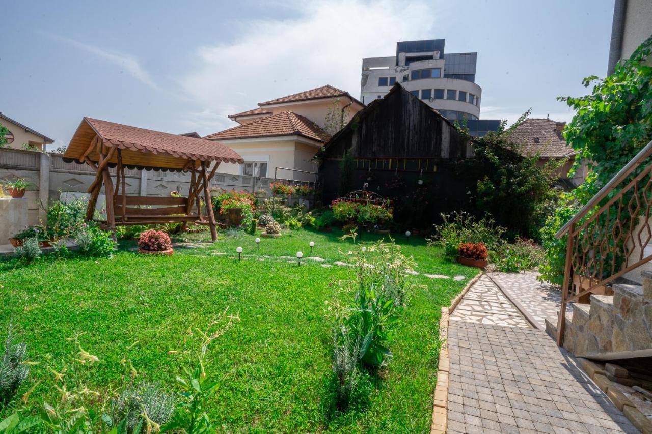Doi Bujori Apartment Alba Iulia Bagian luar foto