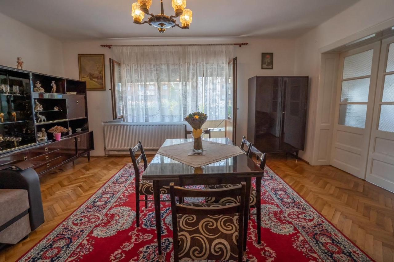 Doi Bujori Apartment Alba Iulia Bagian luar foto