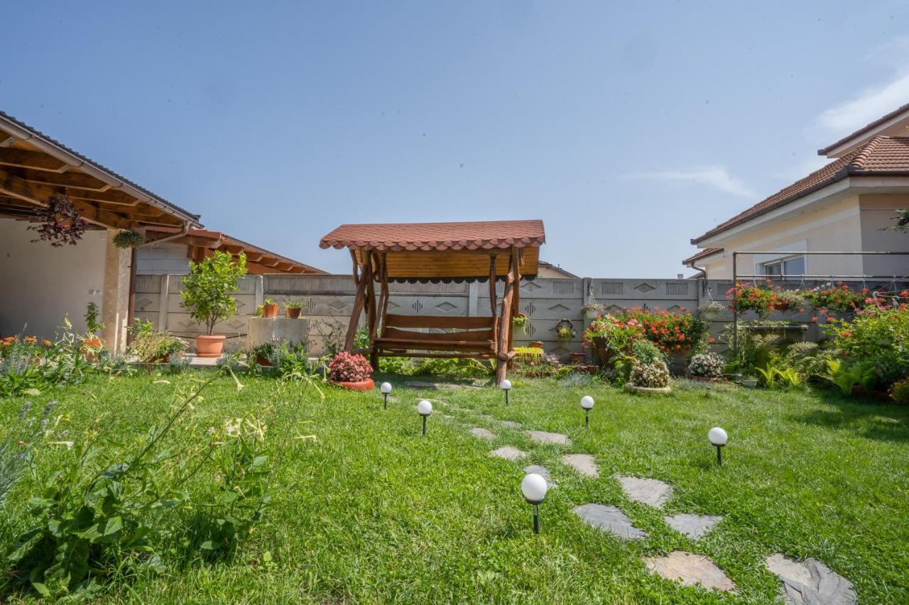 Doi Bujori Apartment Alba Iulia Bagian luar foto